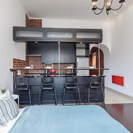 Buday Apartment Close To The Castle Будапеща Екстериор снимка