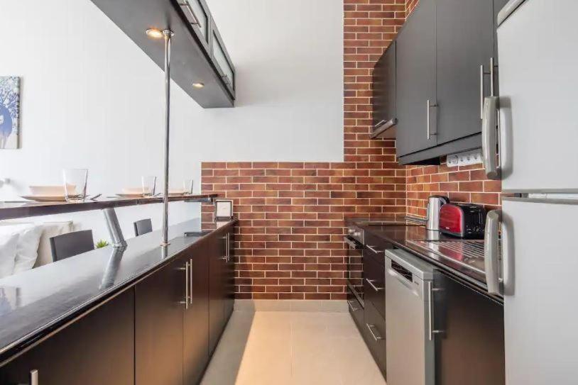 Buday Apartment Close To The Castle Будапеща Екстериор снимка